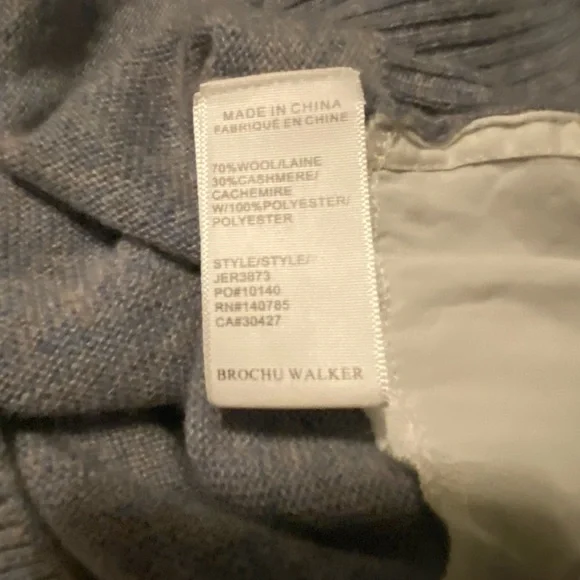 Brochu Walker V-Neck Sweater in Gray and White - Picture 2 of 5